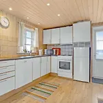 1 Bedroom In *